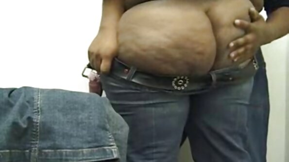 Zajebana v rit dekle obožuje fafanje na bankomatu, da okusi svojo rit